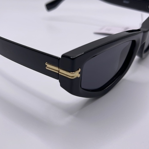 chunky Black Gold Accent Fashion Sunglasses - Picture 2 of 9